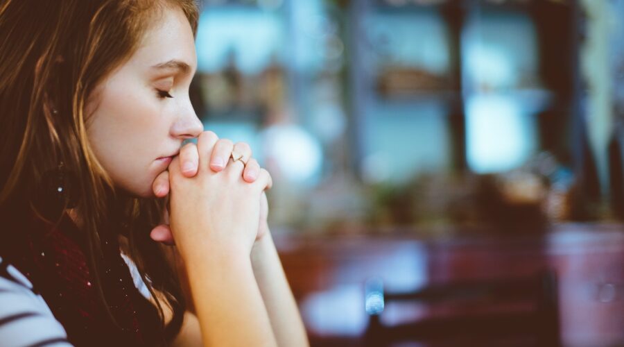 woman praying